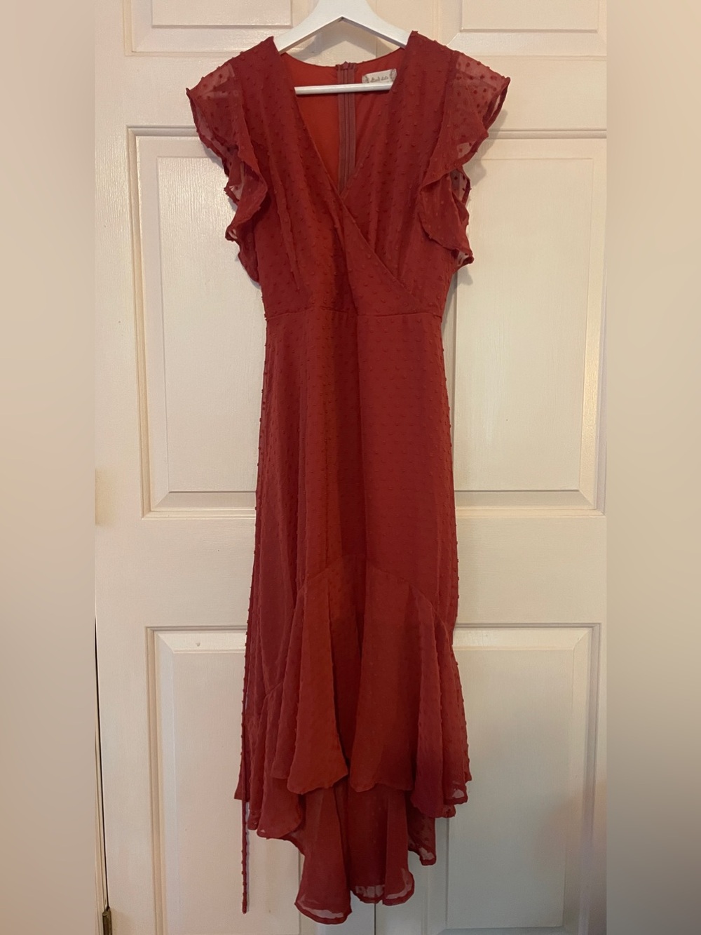 altard state M Rust Swiss Dot Ruffle High-Low Midi Dress | Boho & Romantic Style
